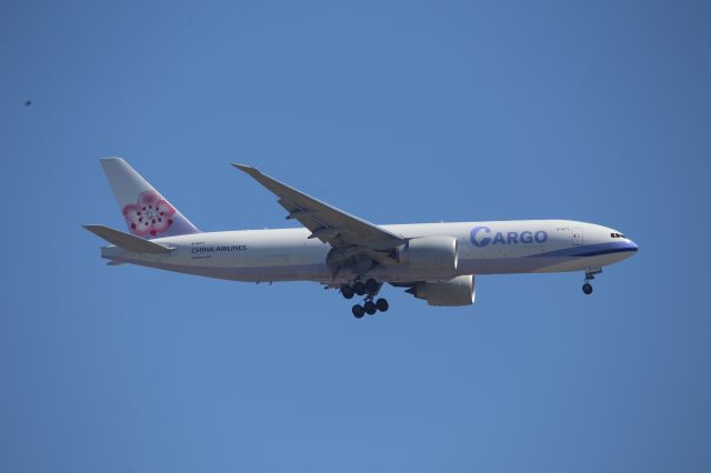 BOEING 777-200LR (B-18771)