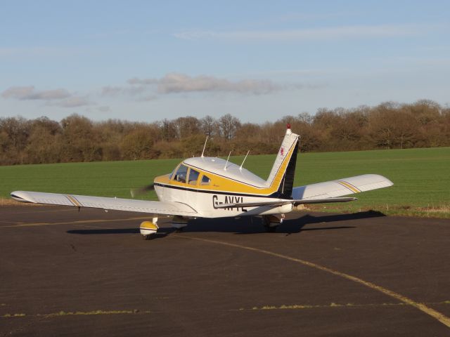 Piper Cherokee (G-AVYL)