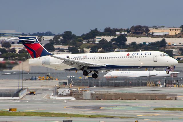 Boeing 717-200 (N910AT)