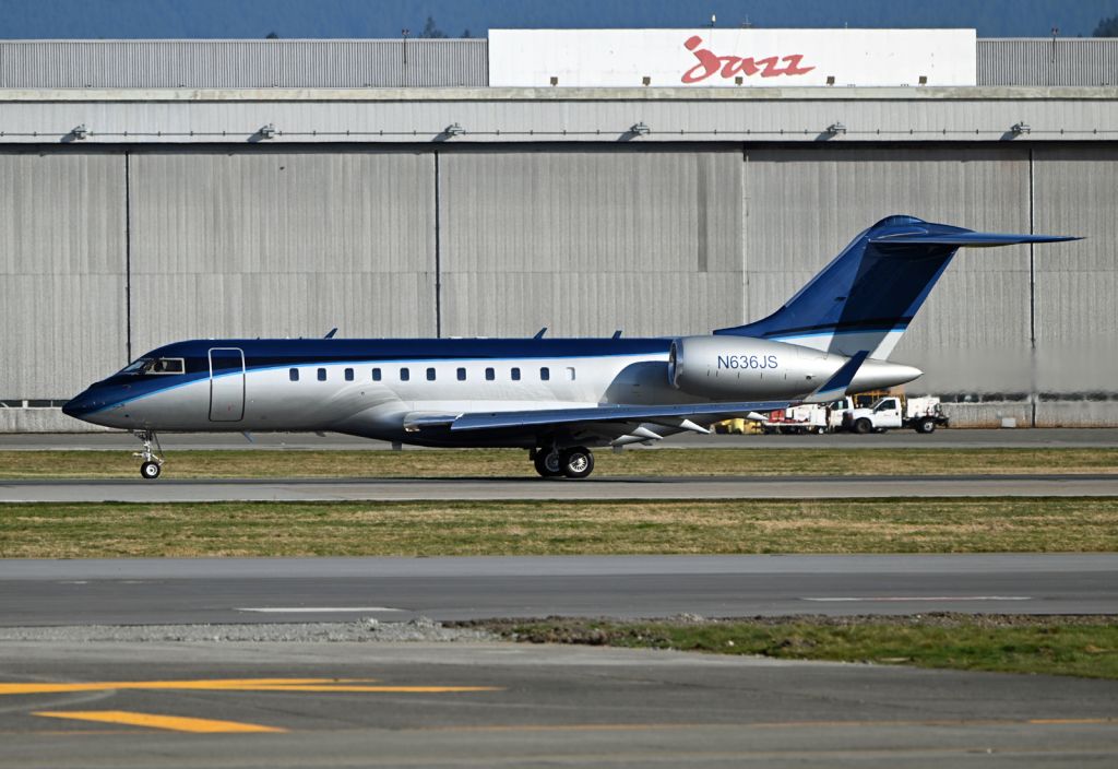 Bombardier Global 5000 (N636JS)