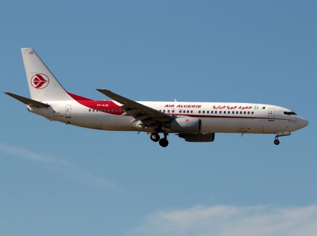 Boeing 737-800 (7T-VJO)