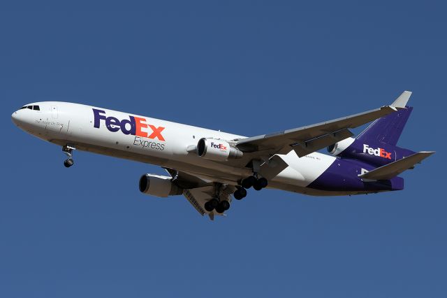 Boeing MD-11 (N644FE) - "Adriana"