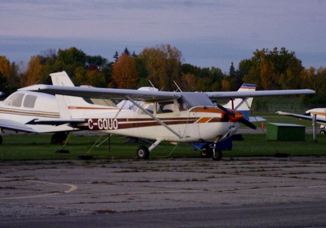 Cessna Skyhawk (C-GQUO) - Beautiful Morning at Ottawa Rockcliffe Airport. Oct. 19, 2015