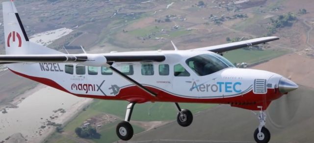 Cessna Caravan (N32EL)