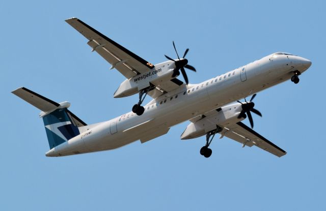 de Havilland Dash 8-400 (C-FKWE)