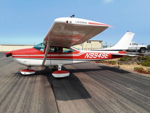 Cessna Skylane (N9949E) - Parked at Santa Ynez