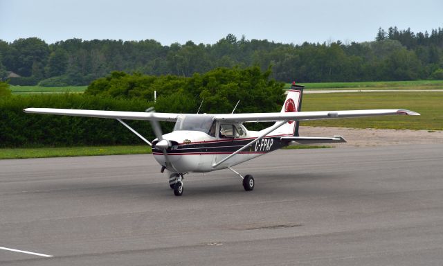 Cessna Skyhawk (C-FPAP) - Papple Aviation Cessna 172K Skyhawk C-FPAP in Goderich 