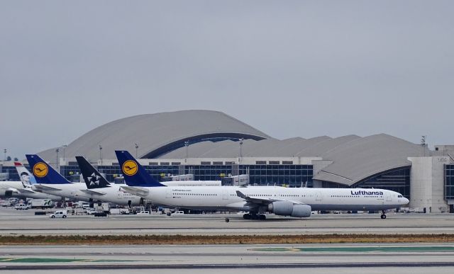 Airbus A340-600 (D-AIHV)