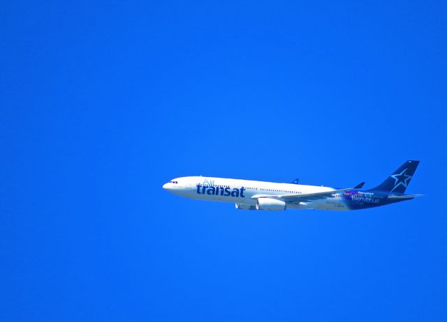 Airbus A330-300 (C-GCTS) - On final approach to Montreal, arriving from Rome