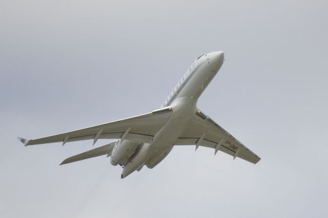 Bombardier Global 5000 (VP-BWB) - Bombardier Global 5000 (VPBWB) departs from Runway 14 at Sarasota-Bradenton International Airport enroute to Forbes Field