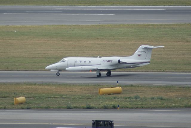 Learjet 35 (D-CONE) - Air Alliance LearJet 35A cn35A-111 23 juni 2018 Taxieen for take Off