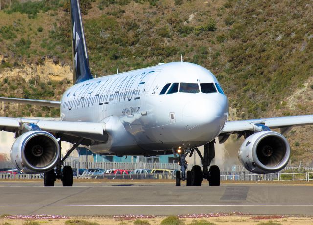 Airbus A320 (ZK-OJH)