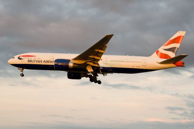 Boeing 777-200 (G-VIIB) - 4R sunset arrival for the Speedbird @ KBOS Logan !