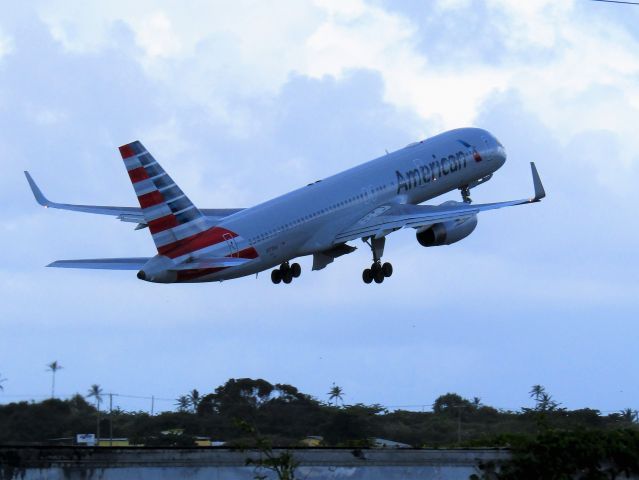 Boeing 757-200 (N178AA)