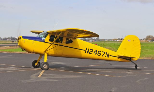 Cessna 140 (N2467N) - Steve getting ready for departure