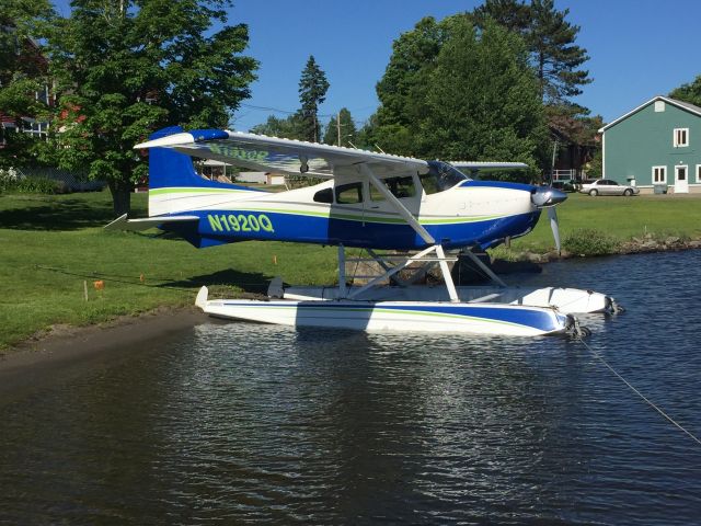 Cessna Skywagon (N1920Q) - When the dock is full, you go to the beach. C185 on Aerocet Amphibs. 