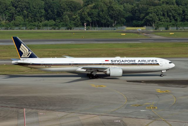 BOEING 777-300ER (9V-SWR)