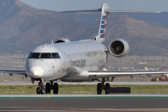 Canadair Regional Jet CRJ-700 (N612QX)