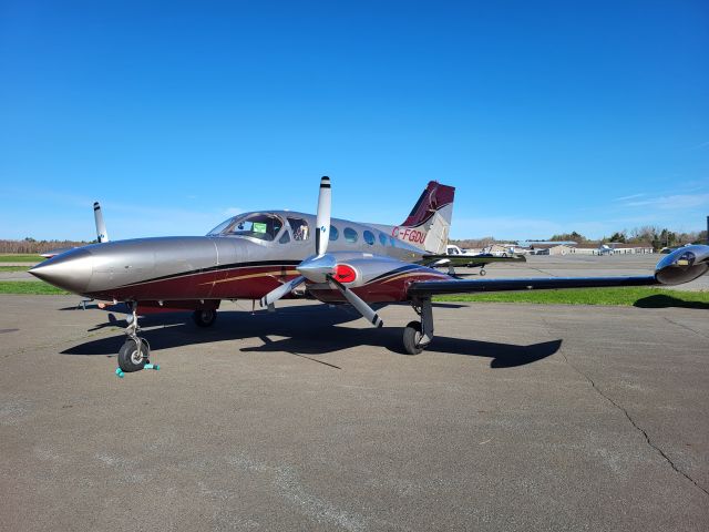 Cessna 421 (C-FGDU)