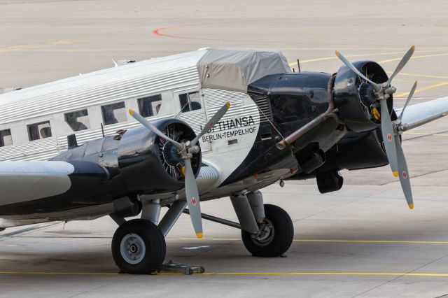 JUNKERS Ju-52/3m (D-AQUI)