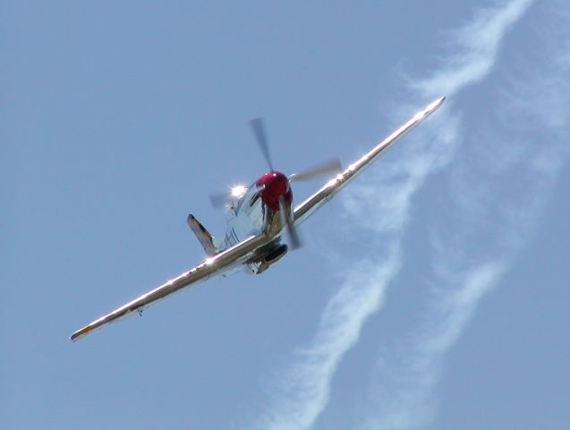 North American P-51 Mustang (XL1451D)