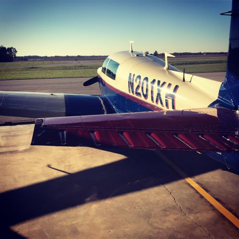 Mooney M-20 (N201XH) - Hangar view N201XH