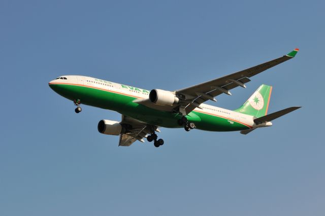 Airbus A330-200 (B-16309) - 2010/11/28