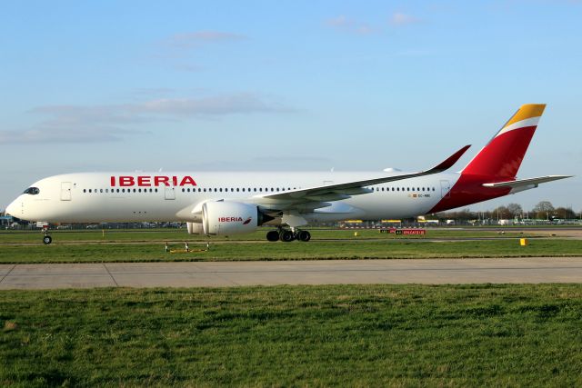 Airbus A350-900 (EC-NBE) - Taxiing to Stand 556 on 25-Mar-19 operating flight IB3166 from LEMD.