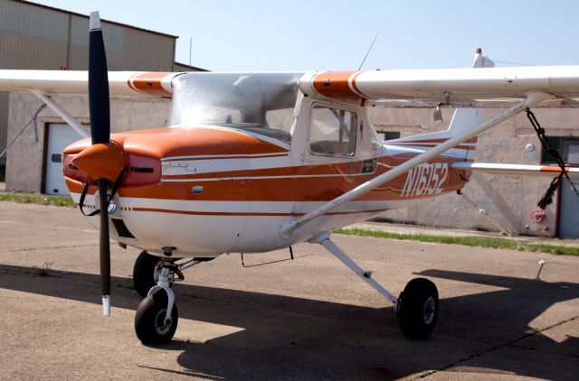 Cessna Commuter (N16152)