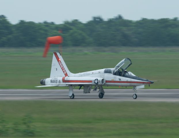 Northrop T-38 Talon (67-4943) - Tester 14 from the U.S. Naval Test Pilot School arrives at Ellington after a ferry flight from NAS Pax River.