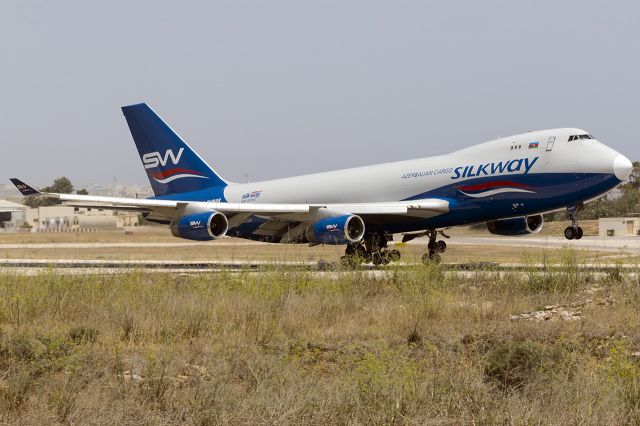 Boeing 747-400 (4KSW888)