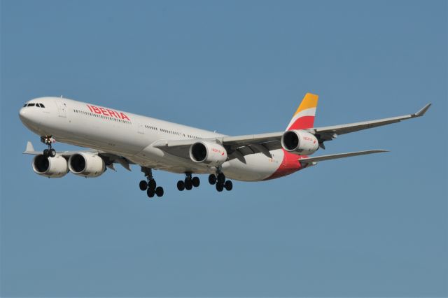 Airbus A340-600 (EC-JPU)