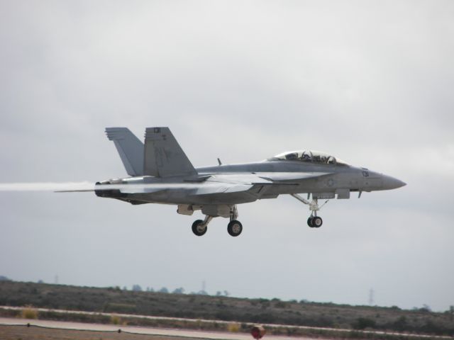 McDonnell Douglas FA-18 Hornet — - MCAS Miramar Airshow 2007  San Diego, CA  Super Hornet departs for a solo performance!