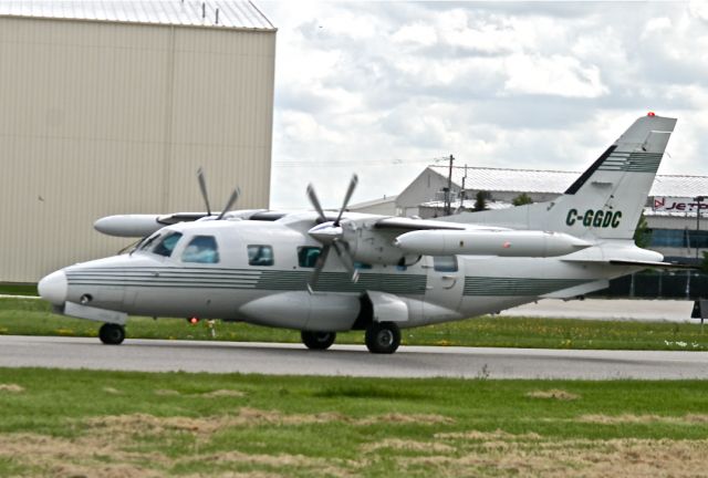 Mitsubishi MU-2 (C-GGDC)