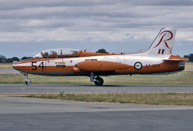 A7054 — - AUSTRALIA - AIR FORCE - COMMONWEALTH CA-30 (MB-326H) - REG : A7-054 (CN CA30-54) - EDINBURGH RAAF BASE ADELAIDE SA. AUSTRALIA - YPED 16/11/1986 ROYAL AUSTRALIAN FORCE AEROBATIC TEAM