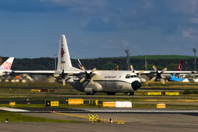 Lockheed C-130 Hercules (7T-VHL)