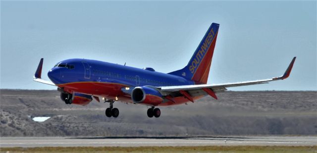 Boeing 737-700 (N211WN)