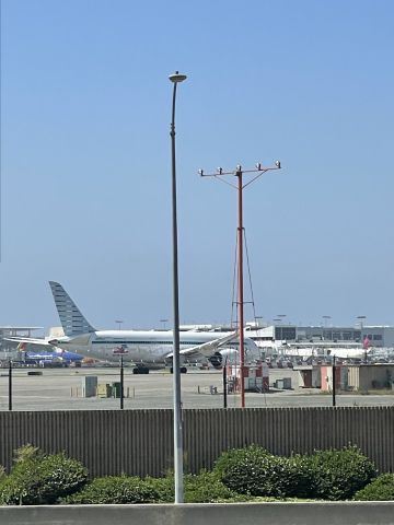 JA851J —