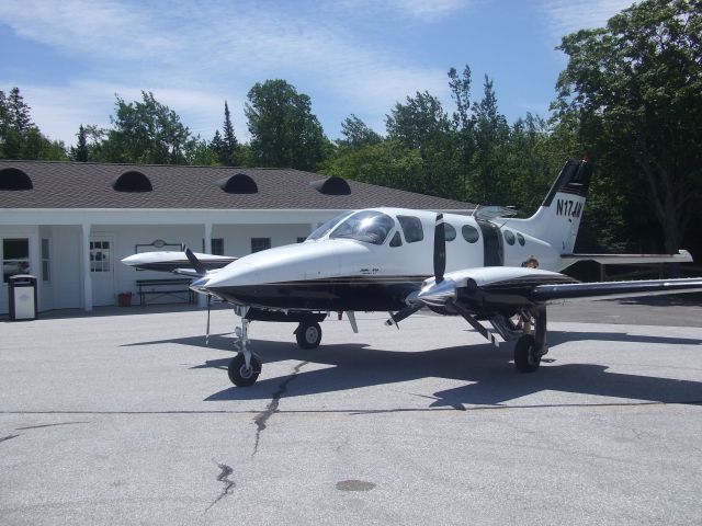 Cessna Chancellor (N17AM)