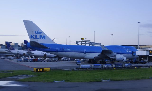 Boeing 747-400 (PH-BFD) - KLM Boeing 747-406(M) PH-BFD in Amsterdam