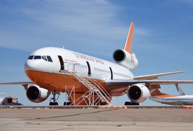 McDonnell Douglas DC-10 (N552AX) - One of a handful fo stunning DC-10 tanker firefighting aircraft (Please view in "Full" for best image quality)