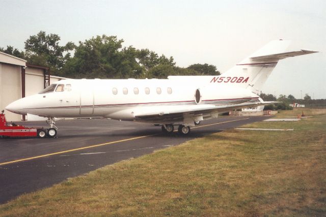 Hawker 800 — - Seen here in May-00.br /br /Reregistered N252DH 23-Sep-02,br /then N252DT 23-Sep-06,br /then N862CE 14-Jul-07,br /then N671RW 5-Mar-11,br /then N671RR 10-Mar-12.