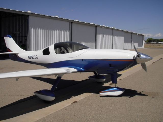 Lancair Legacy 2000 (N880TB) - N880TB is 2008 Lancair Legacy with fixed gear and a Lycoming IO-390X engine. 