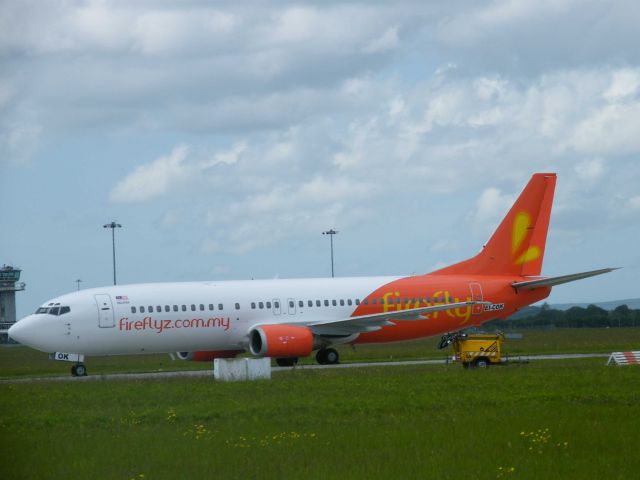 BOEING 737-400 (EI-COK) - EI-COK B737-4 SEEN HERE IN SHANNON 19-06-2011 AFTER ARRIVING FROM NAPLES