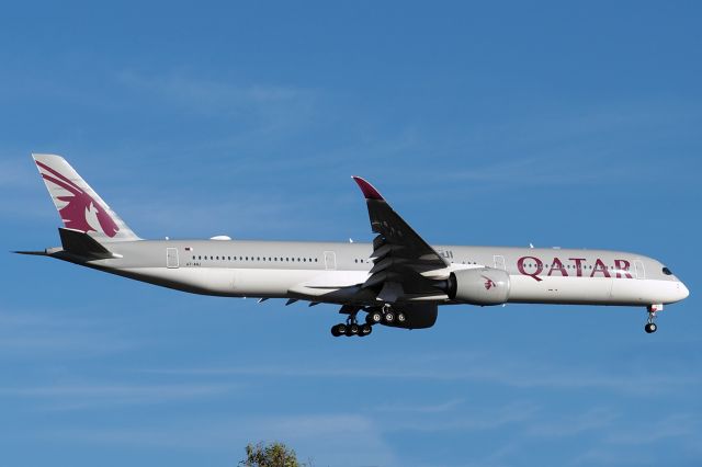 Airbus A350-1000 (A7-ANJ) - Airbus A350-1041 sn 266. Qatar A7-ANJ rwy 21 YPPH 03 January 2022 