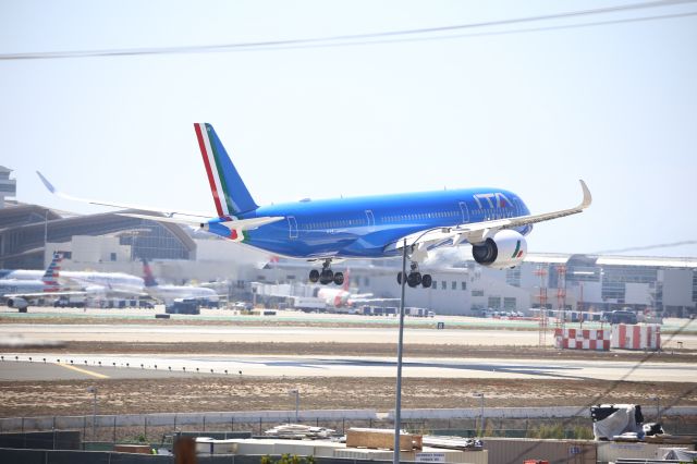 Airbus A350-900 (EI-IFB)