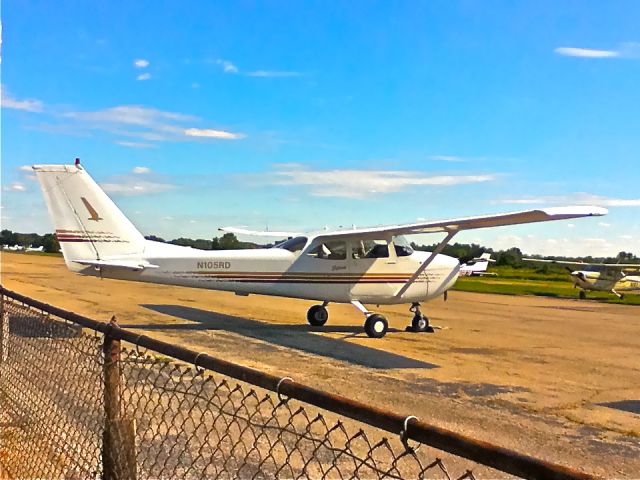 Cessna Skyhawk (N105RD) - Blue Ash Airport