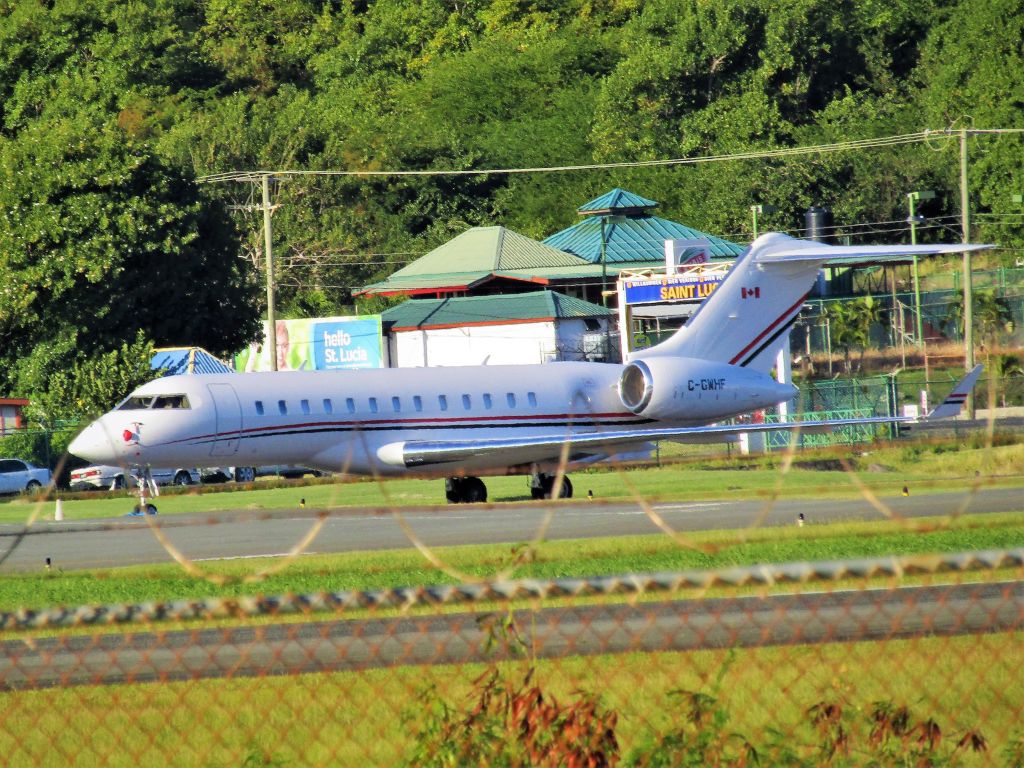 Bombardier Global Express (C-GWHF)