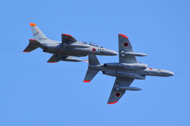 KAWASAKI T-4 — - JASDF-Iruma air show