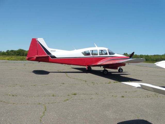 Piper Apache (N4462P)